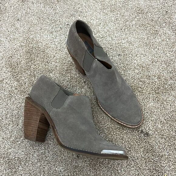 Dolce Vita Gray Faux Suede Boho Western Ankle Bootie Women's size 7.5 - Picture 4 of 9